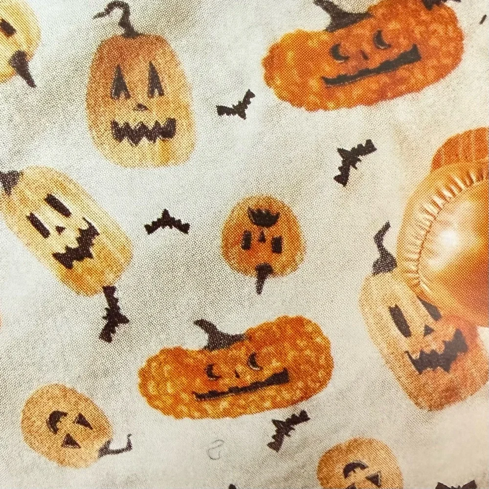 HYDE & EEK Boutique Pumpkin & Bat Plush Throw / Blanket